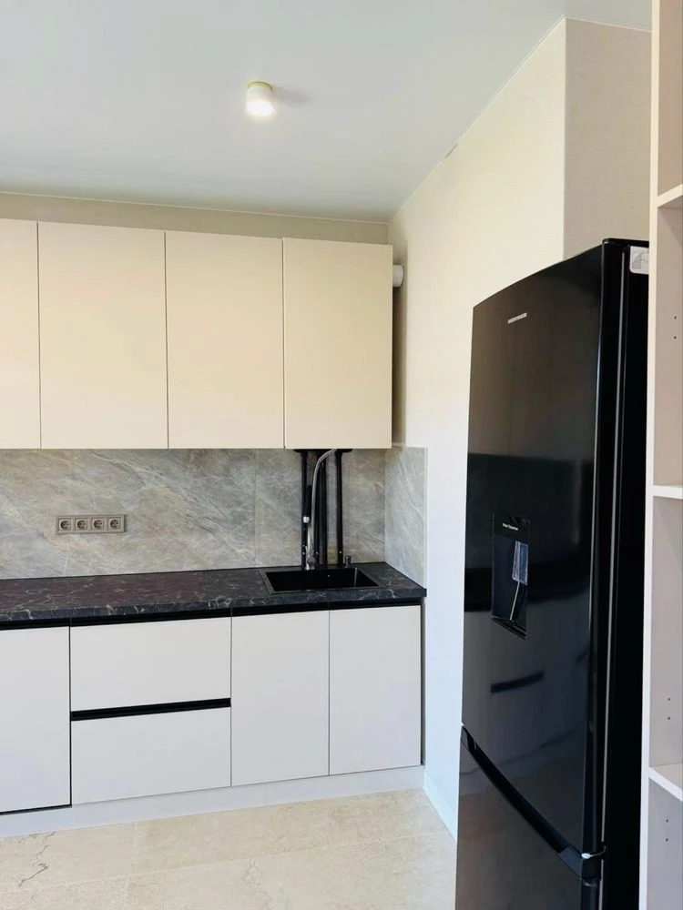 COMMISSION-FREE, Renovated Apartment, ЖК Ютландія 1, Center