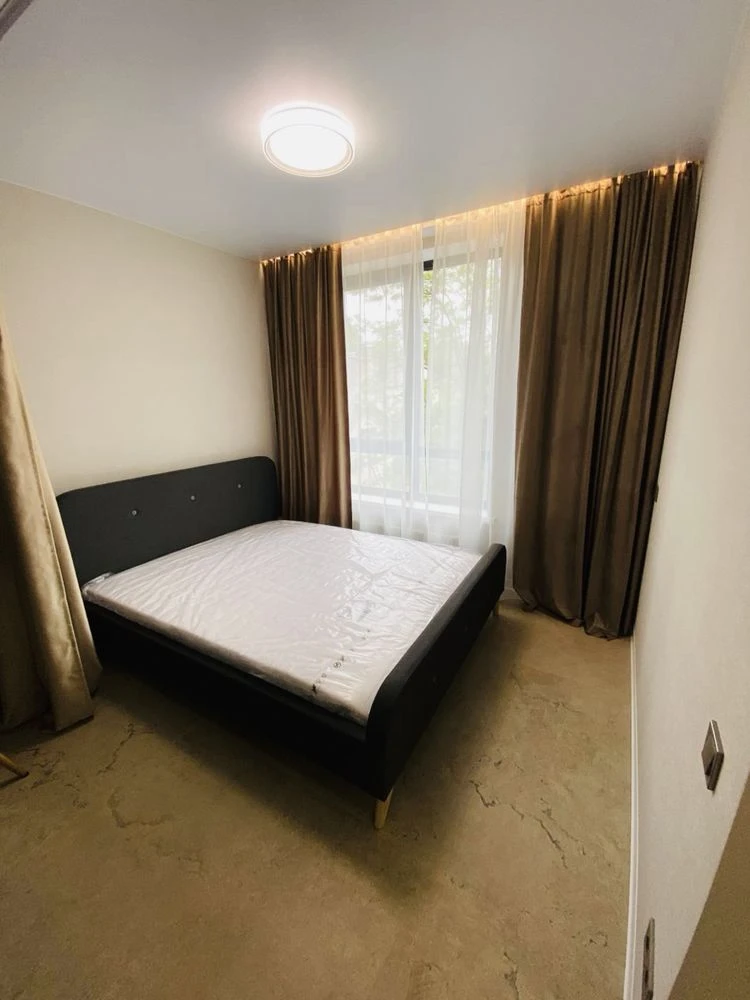 COMMISSION-FREE, Renovated Apartment, ЖК Ютландія 1, Center