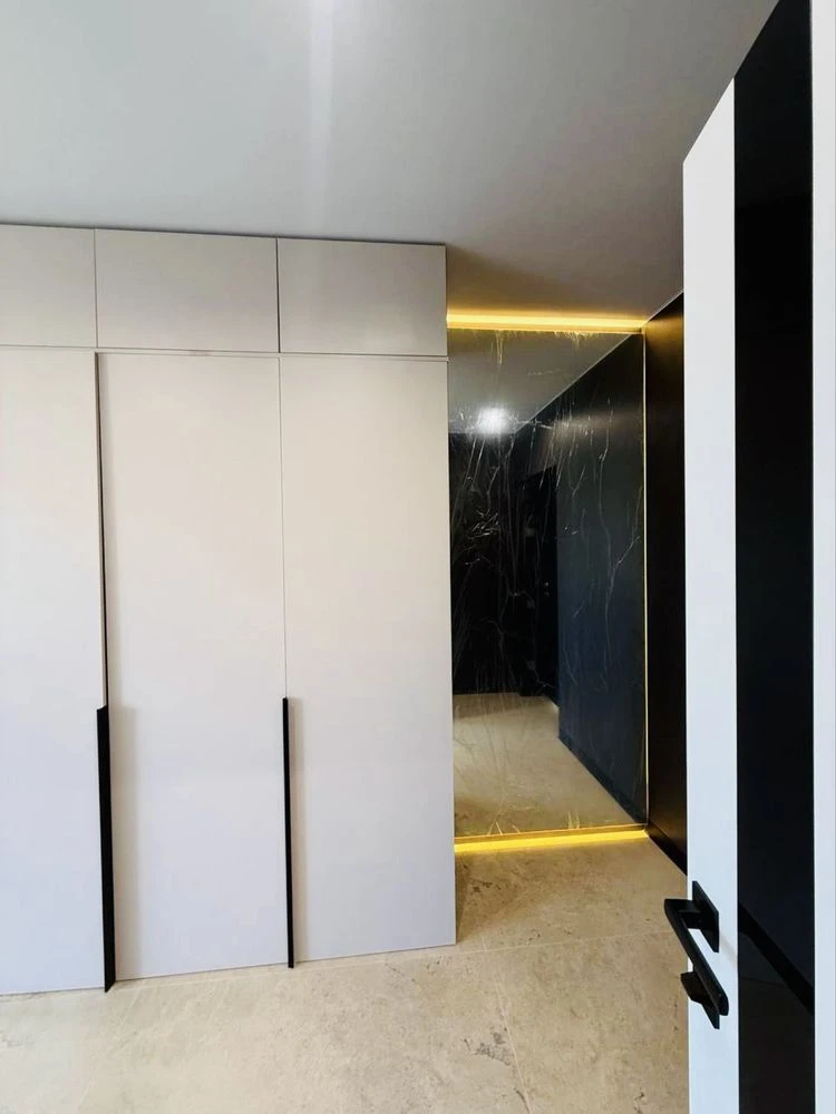 COMMISSION-FREE, Renovated Apartment, ЖК Ютландія 1, Center