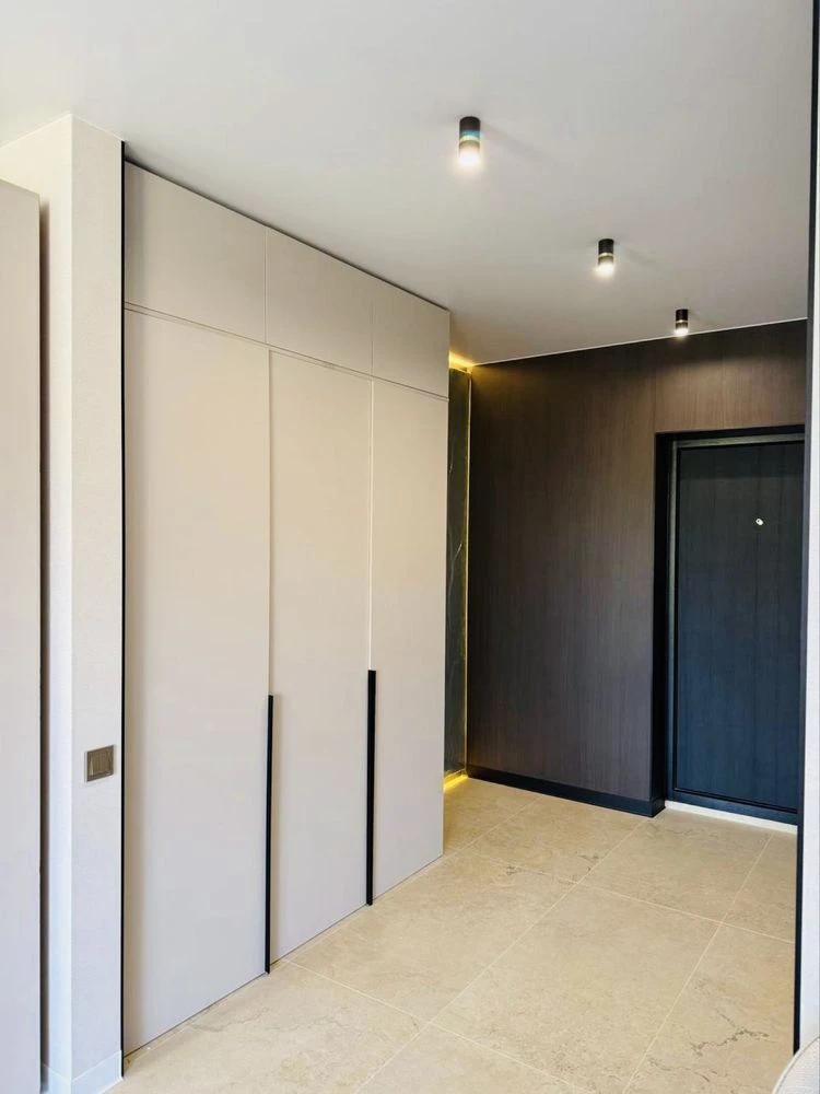 COMMISSION-FREE, Renovated Apartment, ЖК Ютландія 1, Center
