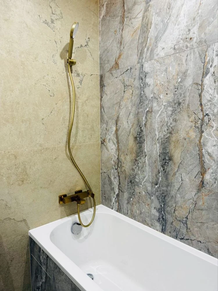 COMMISSION-FREE, Renovated Apartment, ЖК Ютландія 1, Center