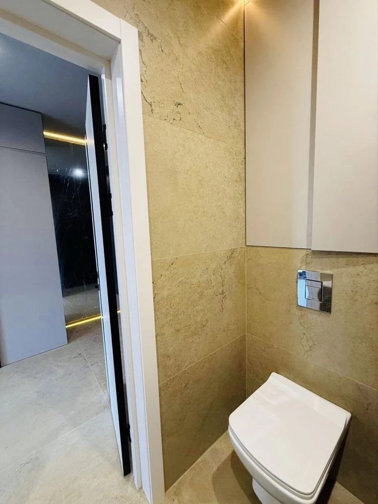 COMMISSION-FREE, Renovated Apartment, ЖК Ютландія 1, Center
