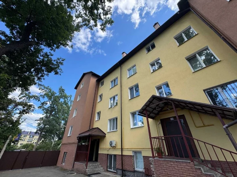 Срочно! Квартира с мебелью рядом с Центральным парком!