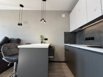 Apartment for sale with excellent renovation in the "Molodyist" residential complex