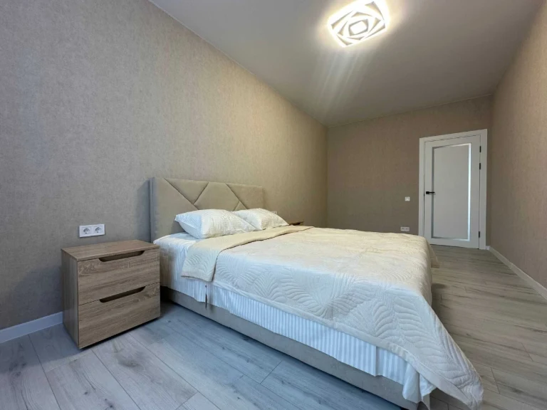 Sale of a 2-room apartment, 59.3 sq m. Furniture and appliances. Full renovation. State.