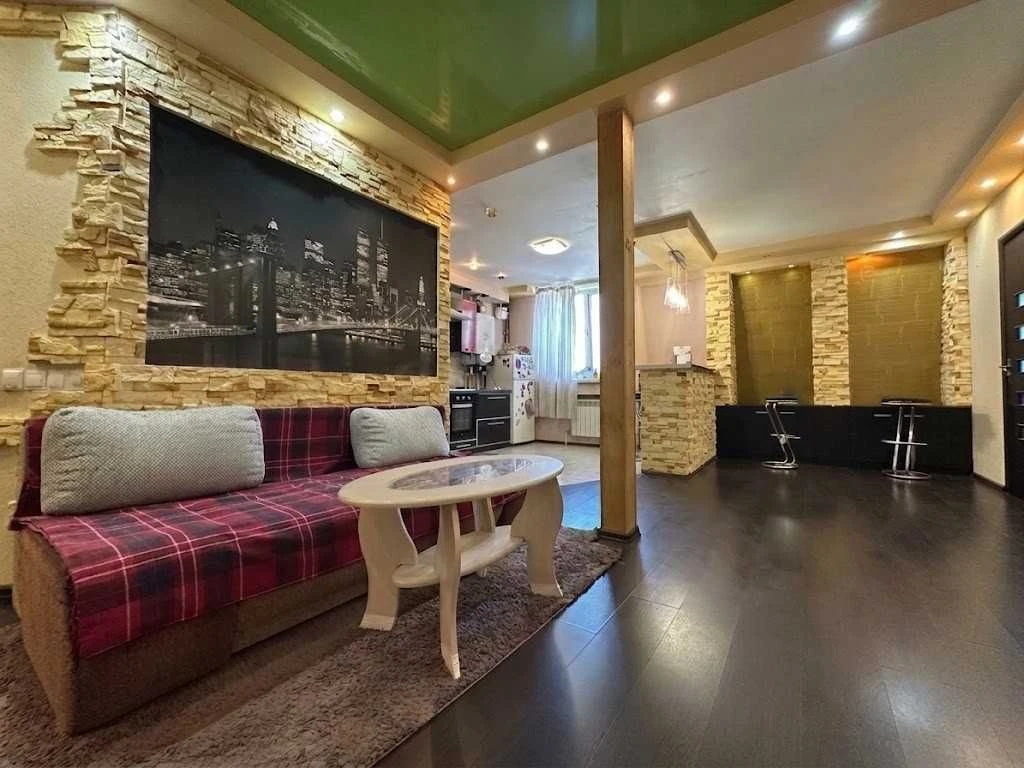 Sale of a 3-room apartment 90 m². TWO-LEVEL. WITH FURNITURE and EQUIPMENT.