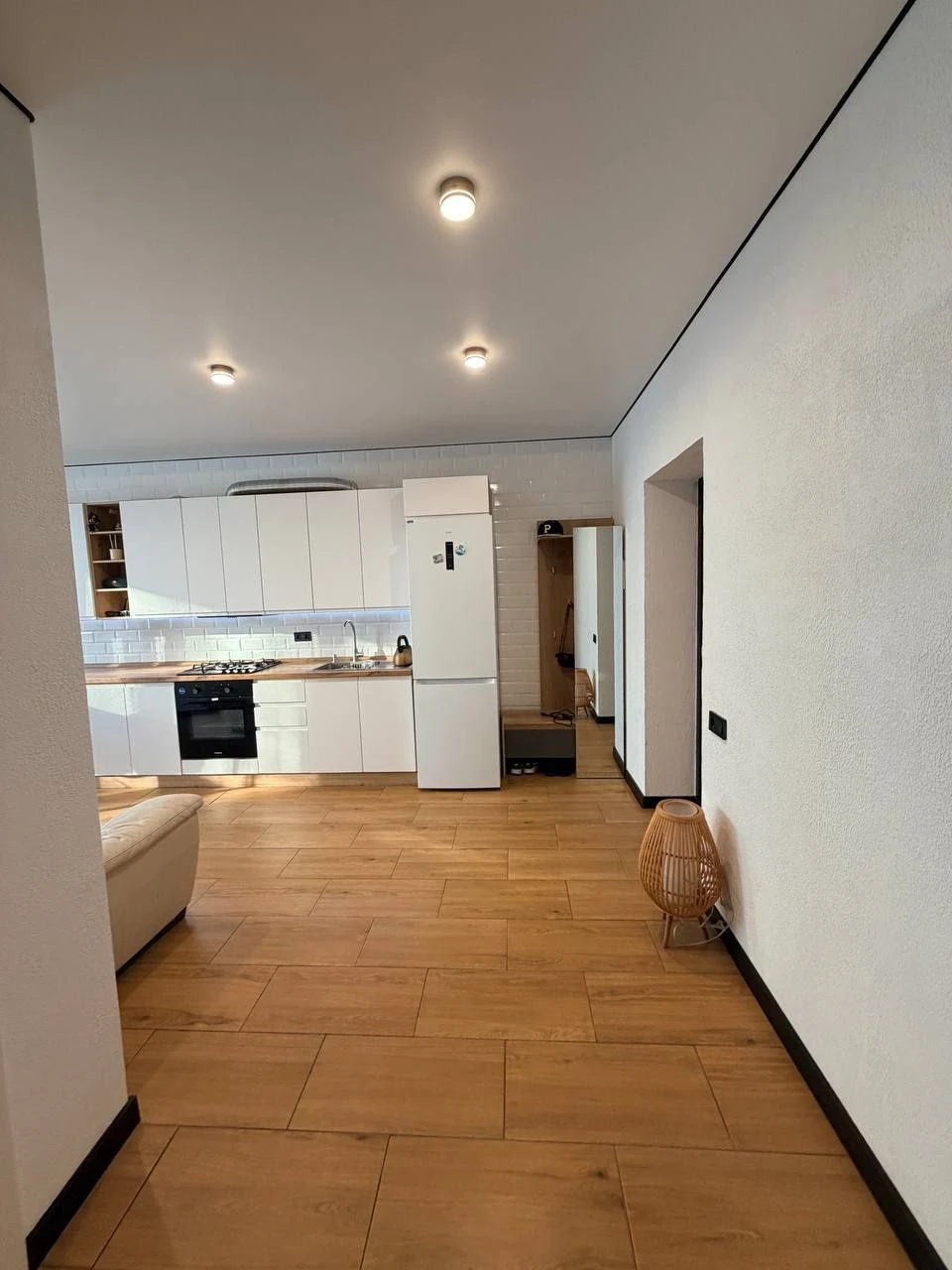 Euro 2-room apartment in the "Burgundia" residential complex
