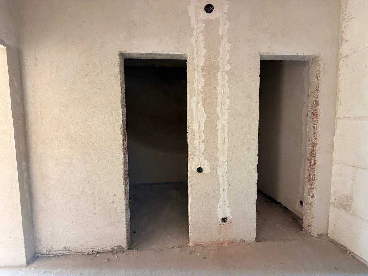 Sale of a large 2-room apartment in a renovated condition, Irpin city