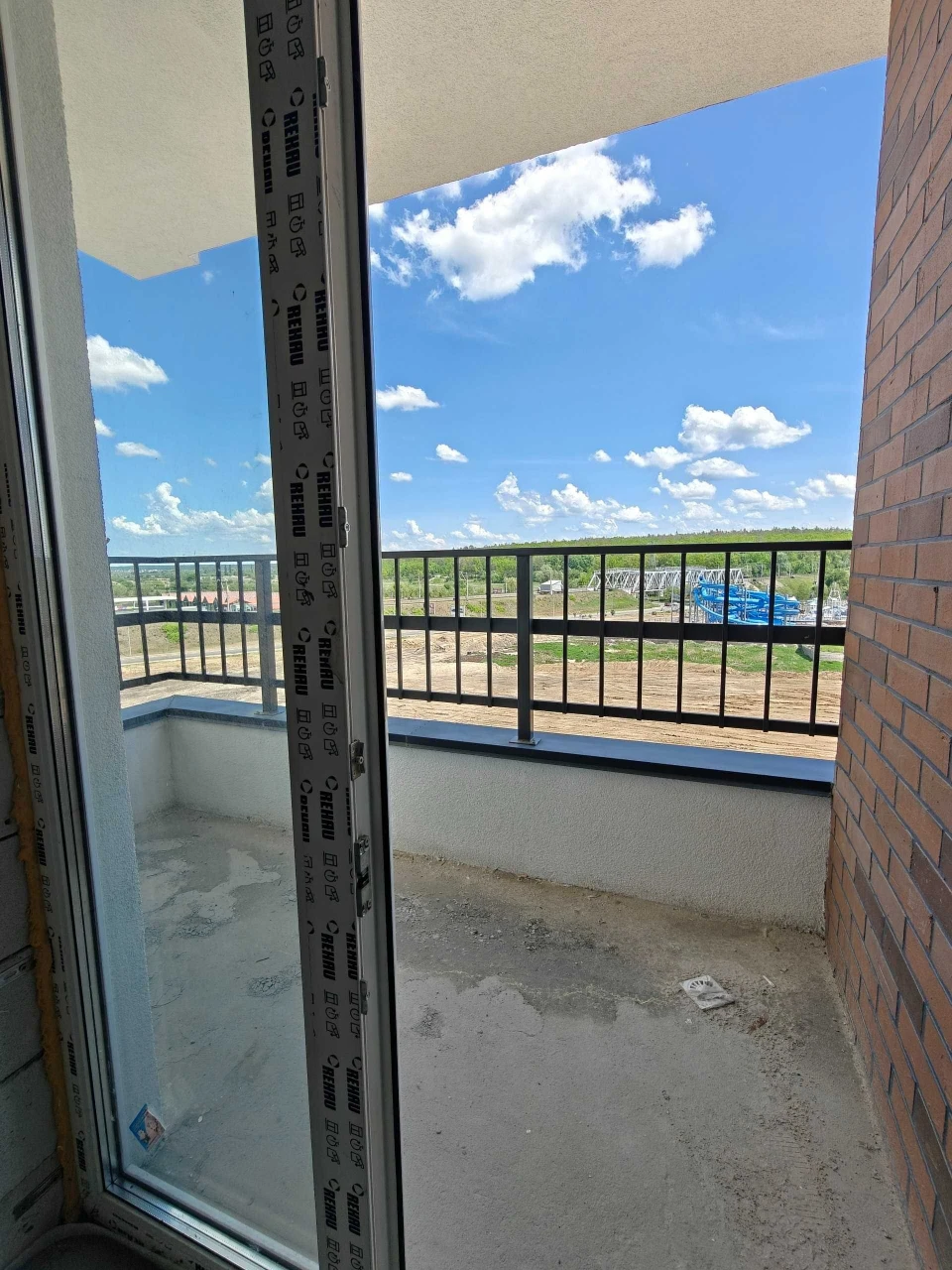 Apartment with two terraces, balcony and a view of inspiring clouds