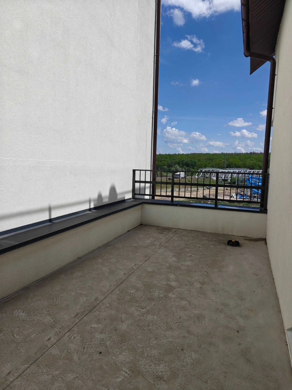 Apartment with two terraces, balcony and a view of inspiring clouds