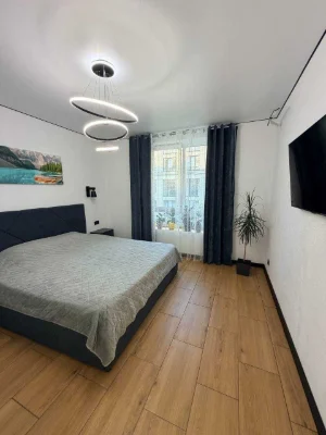 Продаж 1-кімнатної квартири 40 м²! Сучасний ремонт + тепла підлога + газ