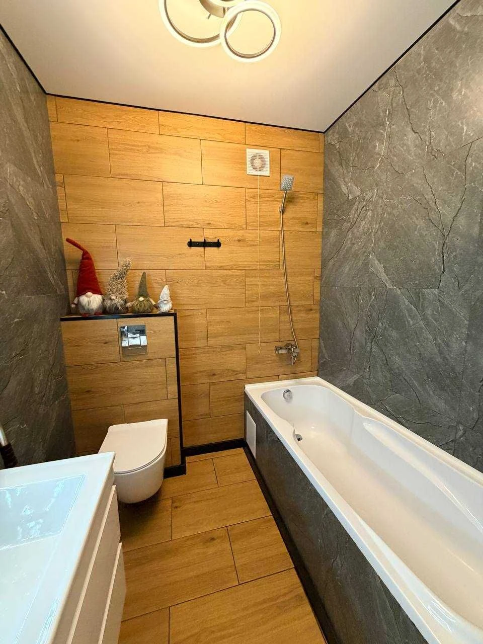 Продаж 1-кімнатної квартири 40 м²! Сучасний ремонт + тепла підлога + газ