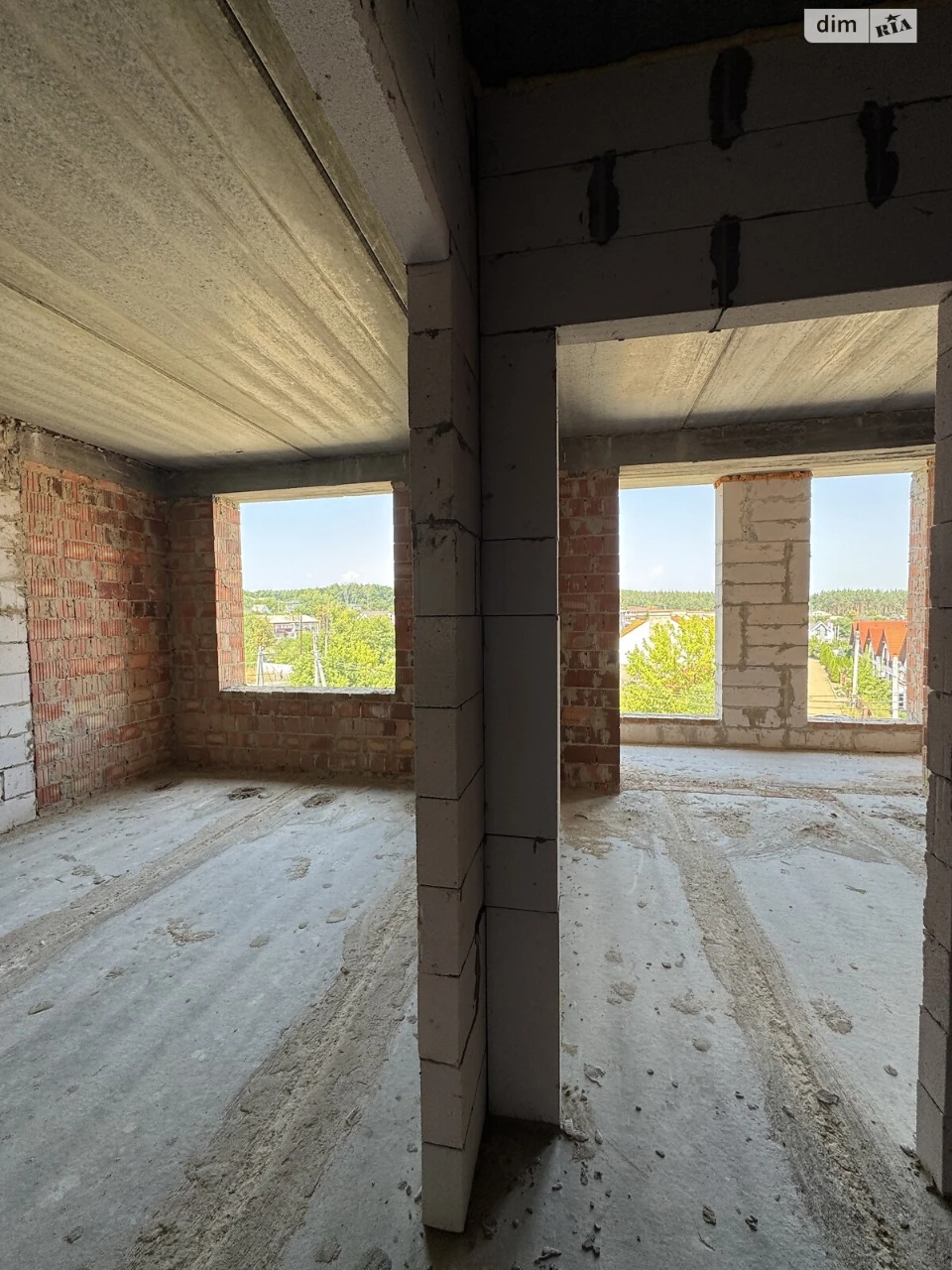 Apartment for Sale in Romanivka