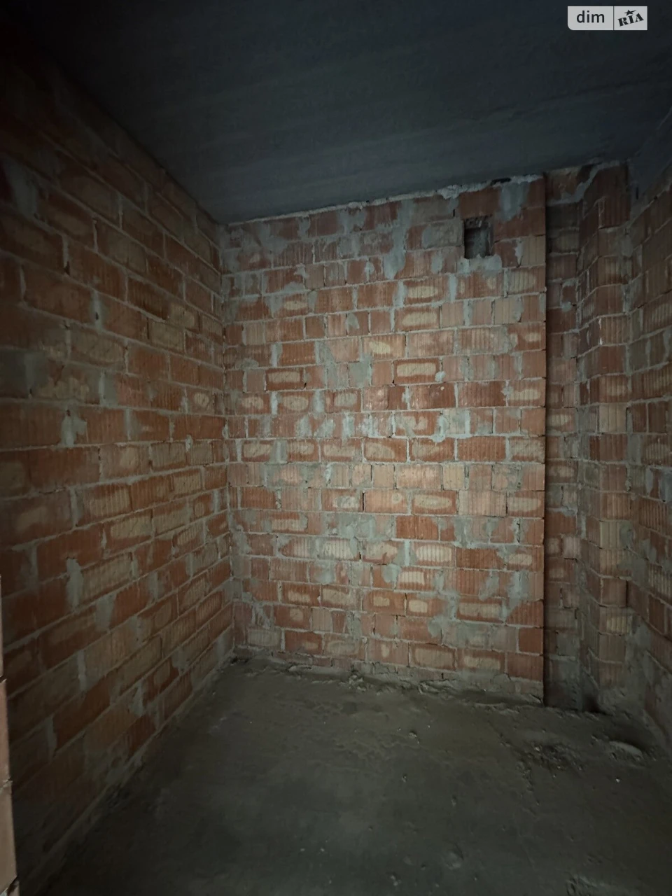 Apartment for Sale in Romanivka