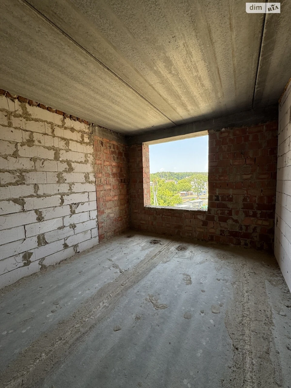 Apartment for Sale in Romanivka