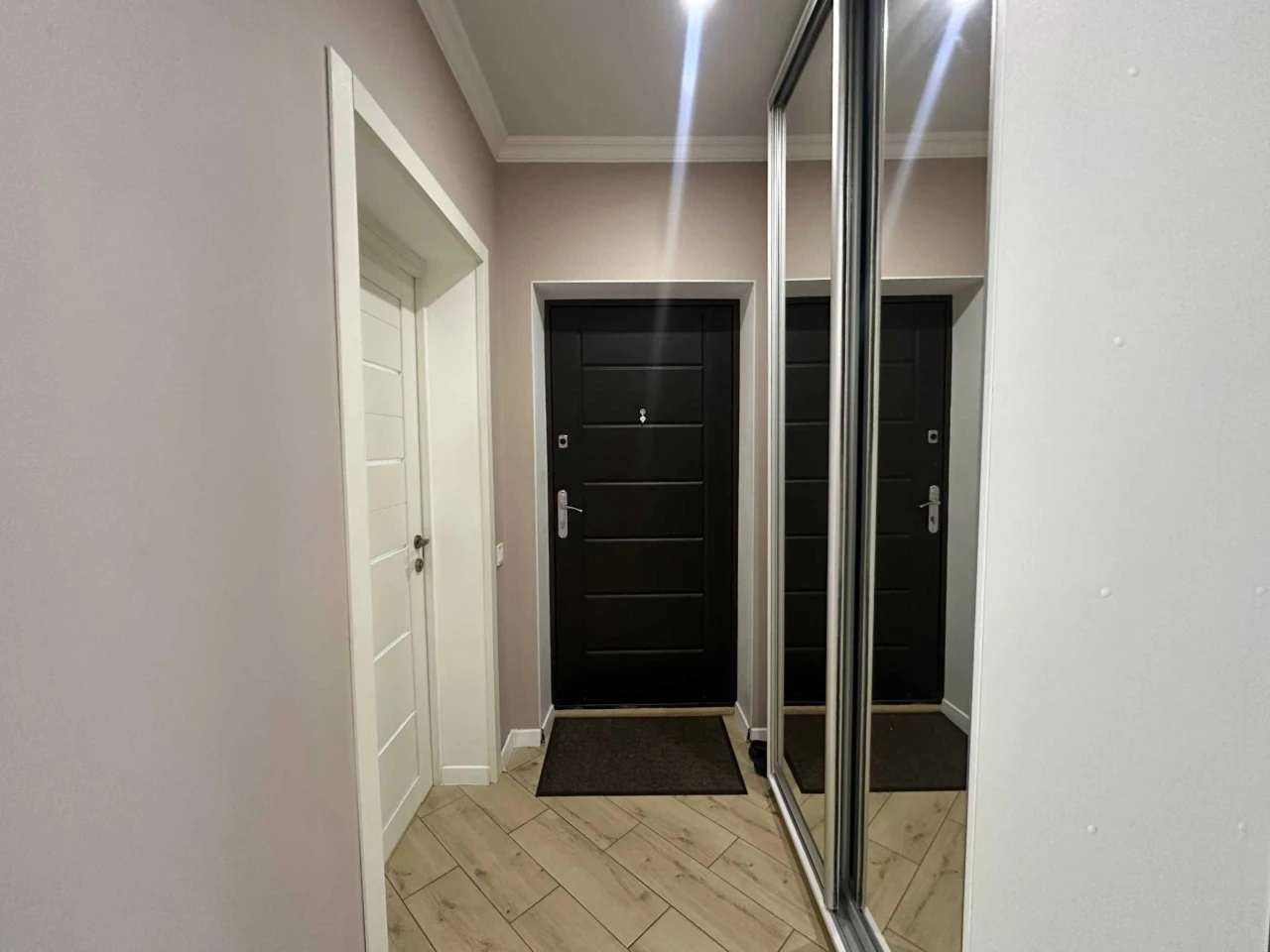 Продажа 2-комнатной квартиры 56 м² с мебелью и техникой. ГАЗ. ГОС.ПРОГ