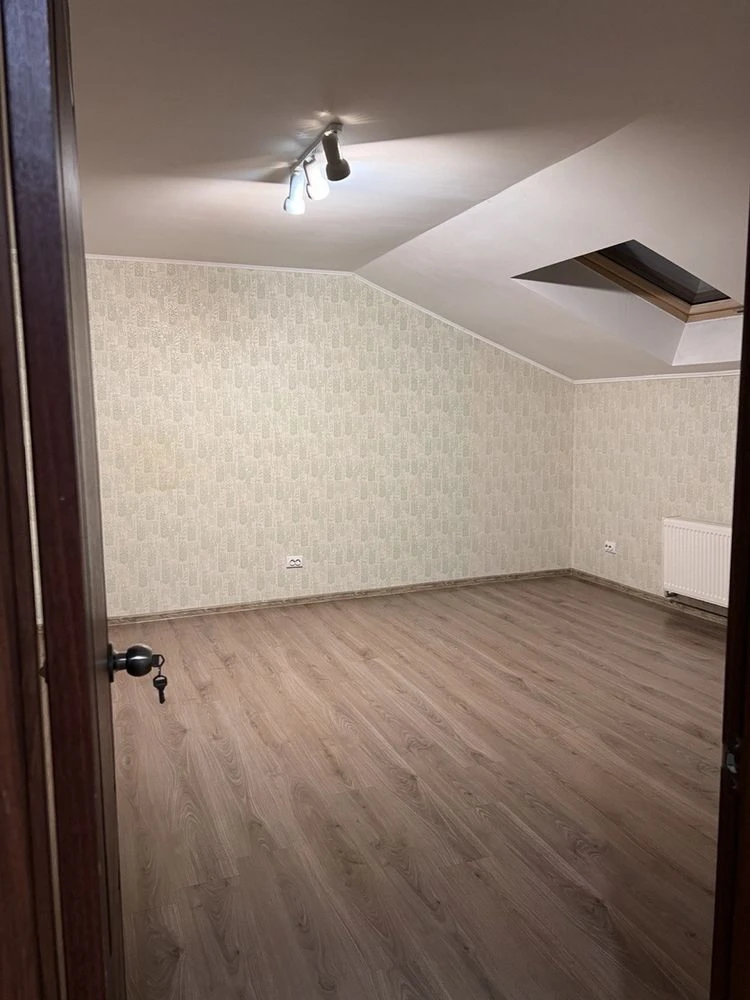 Продаж 1 кім 42 кв Полтавська