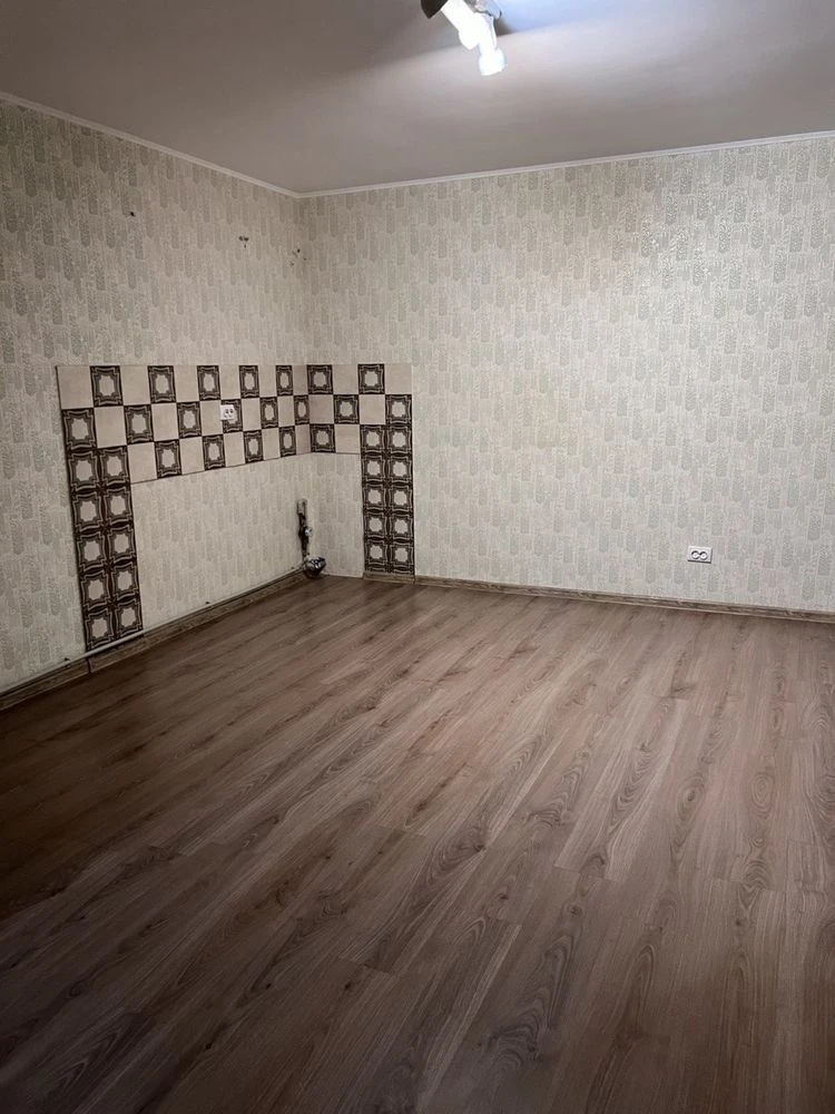 Продаж 1 кім 42 кв Полтавська