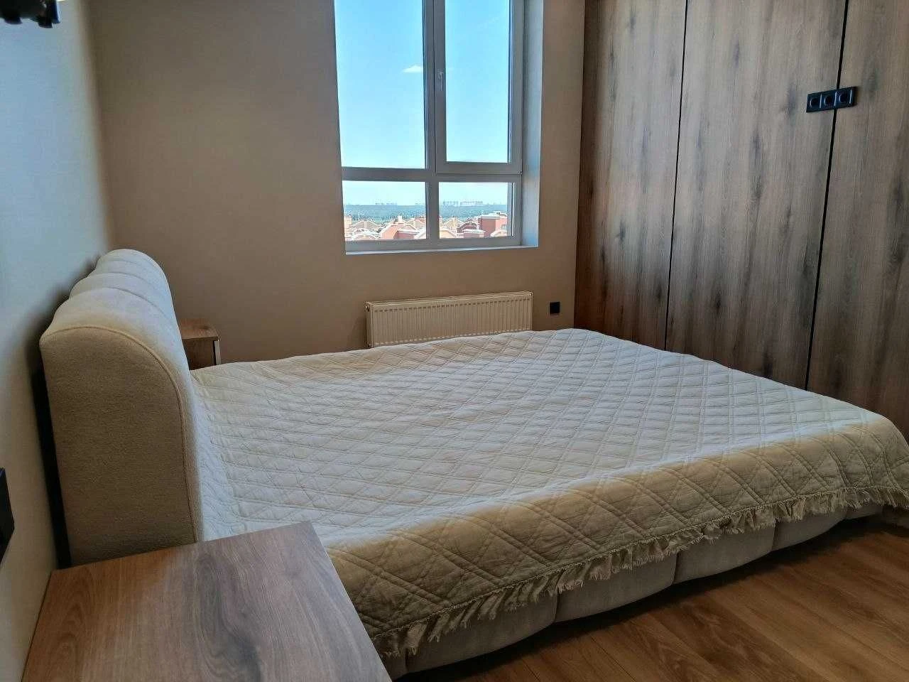 For Sale: Modern 1-Bedroom Apartment with Designer Renovation
