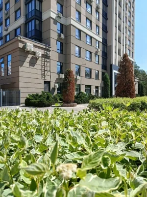 For Sale: Modern 1-Bedroom Apartment with Designer Renovation