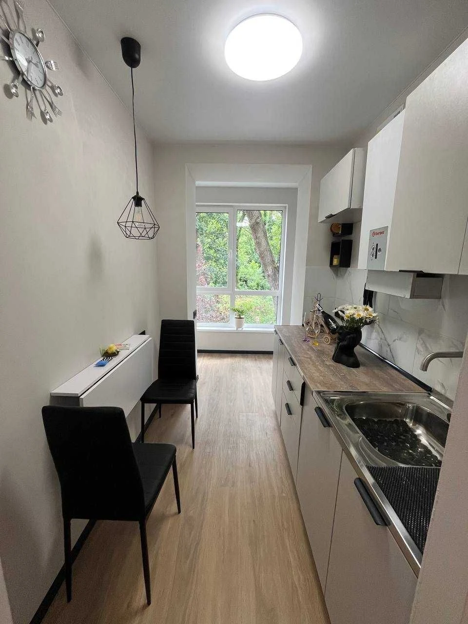 Apartment with New Renovation, Gas