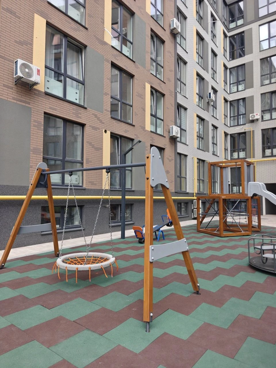 Apartment with a stunning view in a gated community! єОселя/Ваучер/