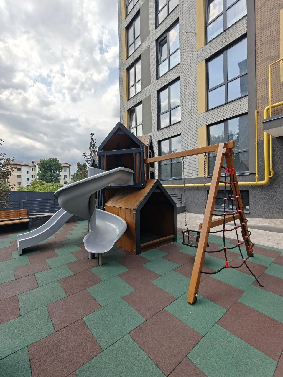 Apartment with a stunning view in a gated community! єОселя/Ваучер/