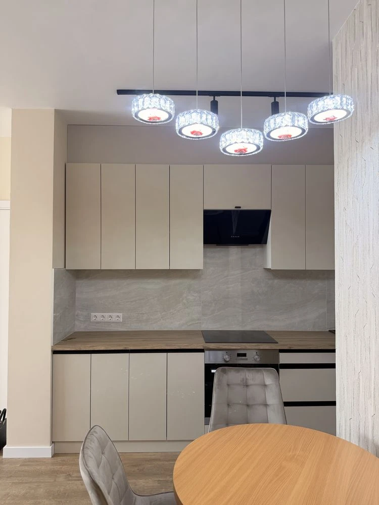 Spacious 2-bedroom apartment 67 sq m Euro-3 New, nobody