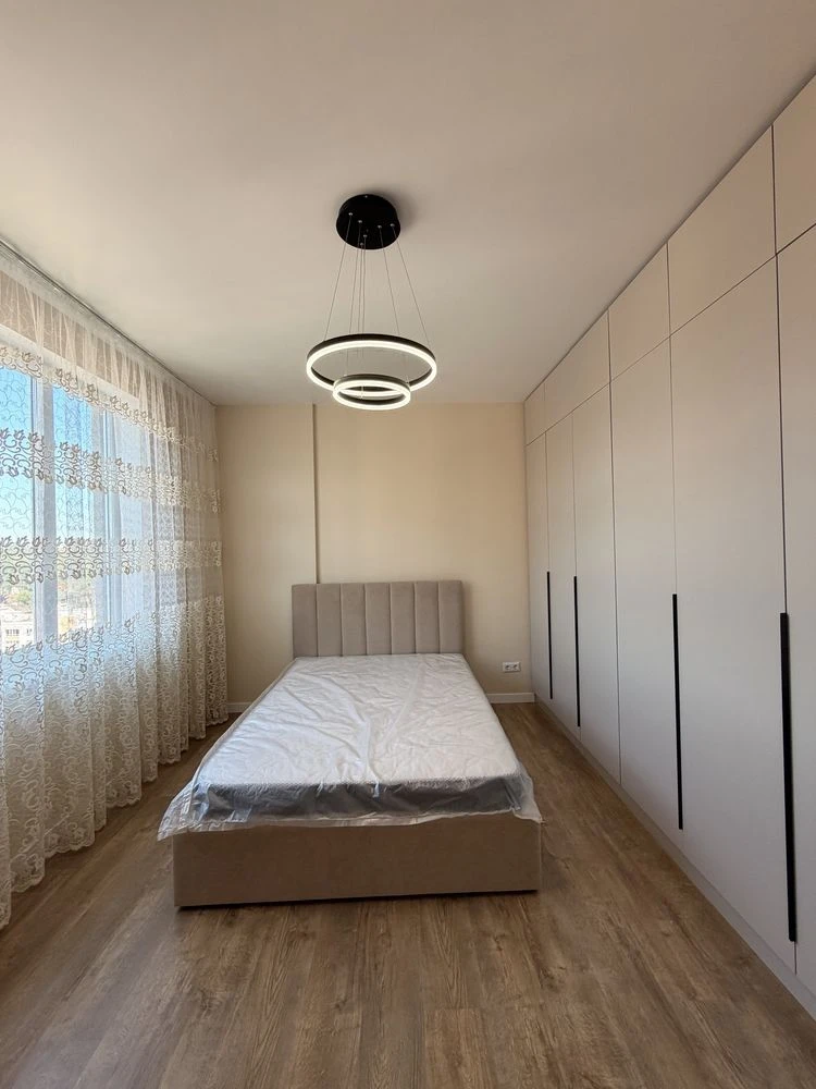 Spacious 2-bedroom apartment 67 sq m Euro-3 New, nobody