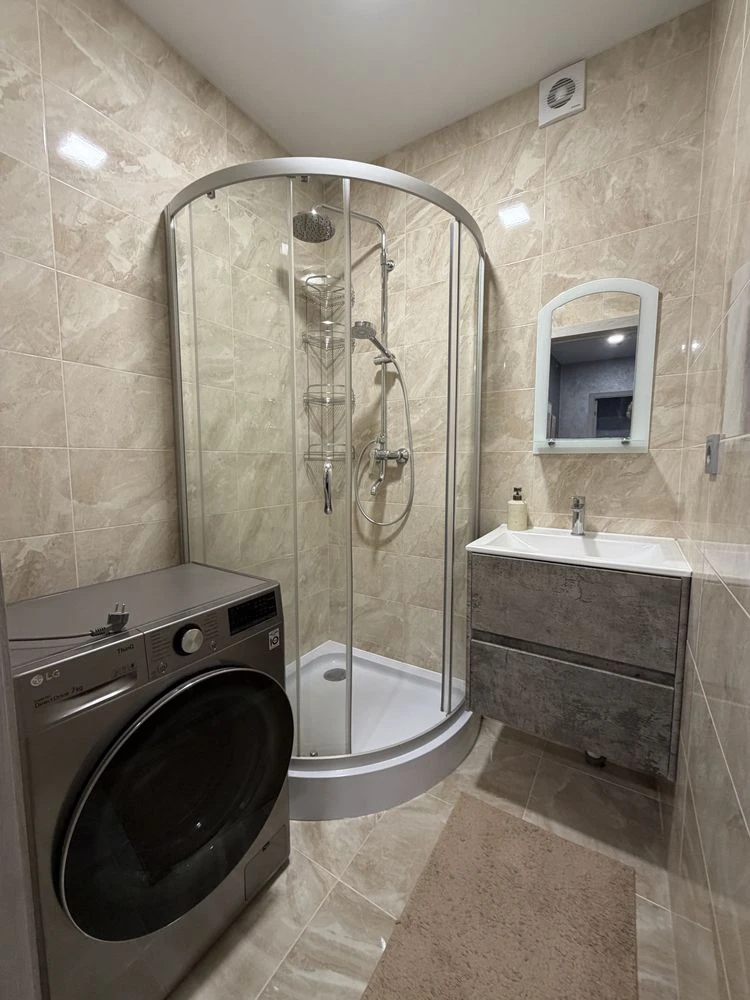 Продам 2 кімнатну в ЖК Центральний 2, парк