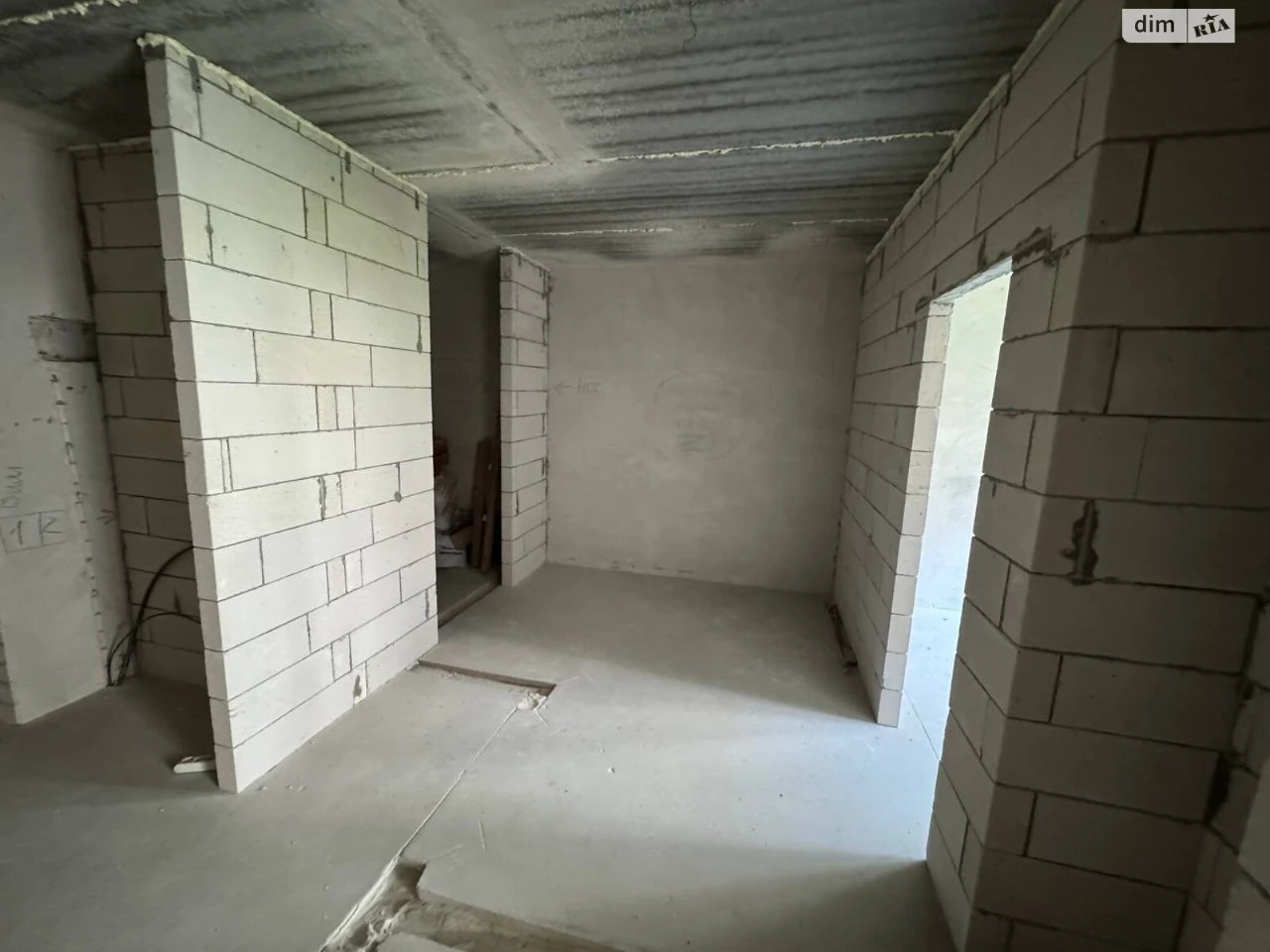Apartment for Sale in Romanivka