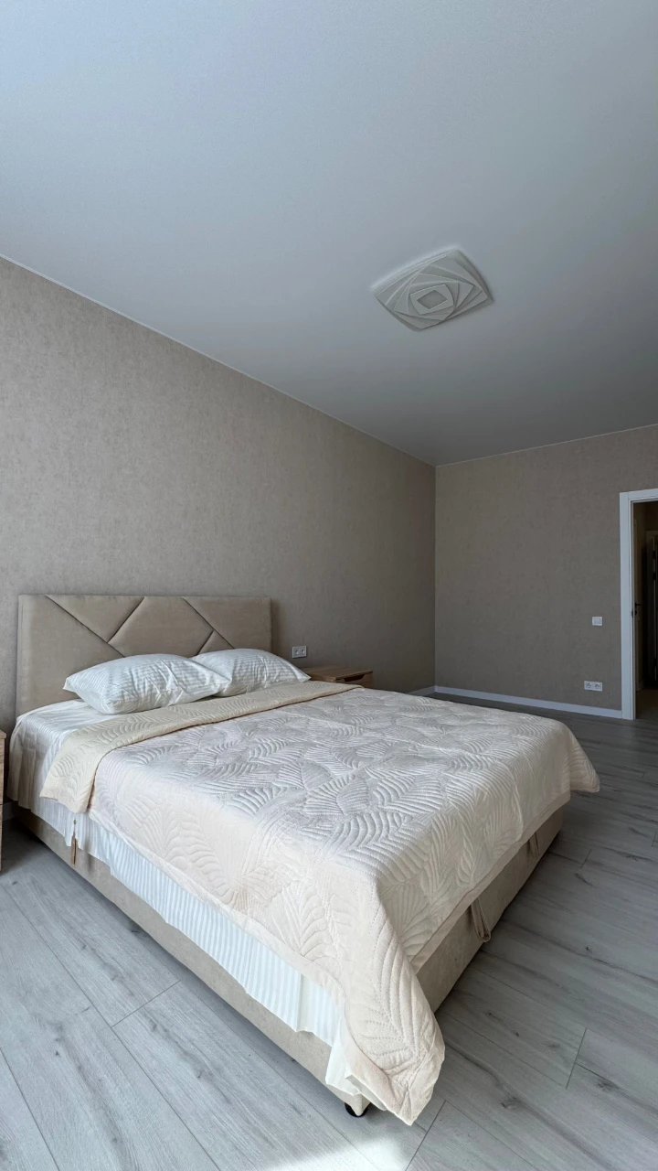 Apartment for sale, two rooms, renovated near Central Park