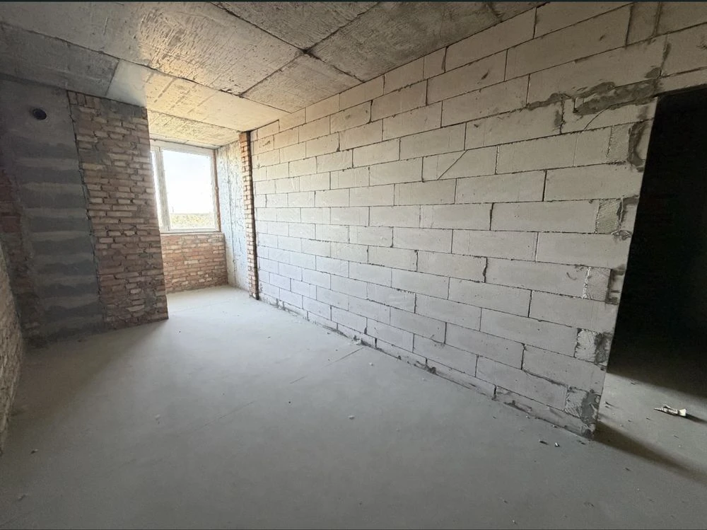 REAL PRICE! 1-bedroom apartment in a convenient location! 15 minutes from Kyiv!