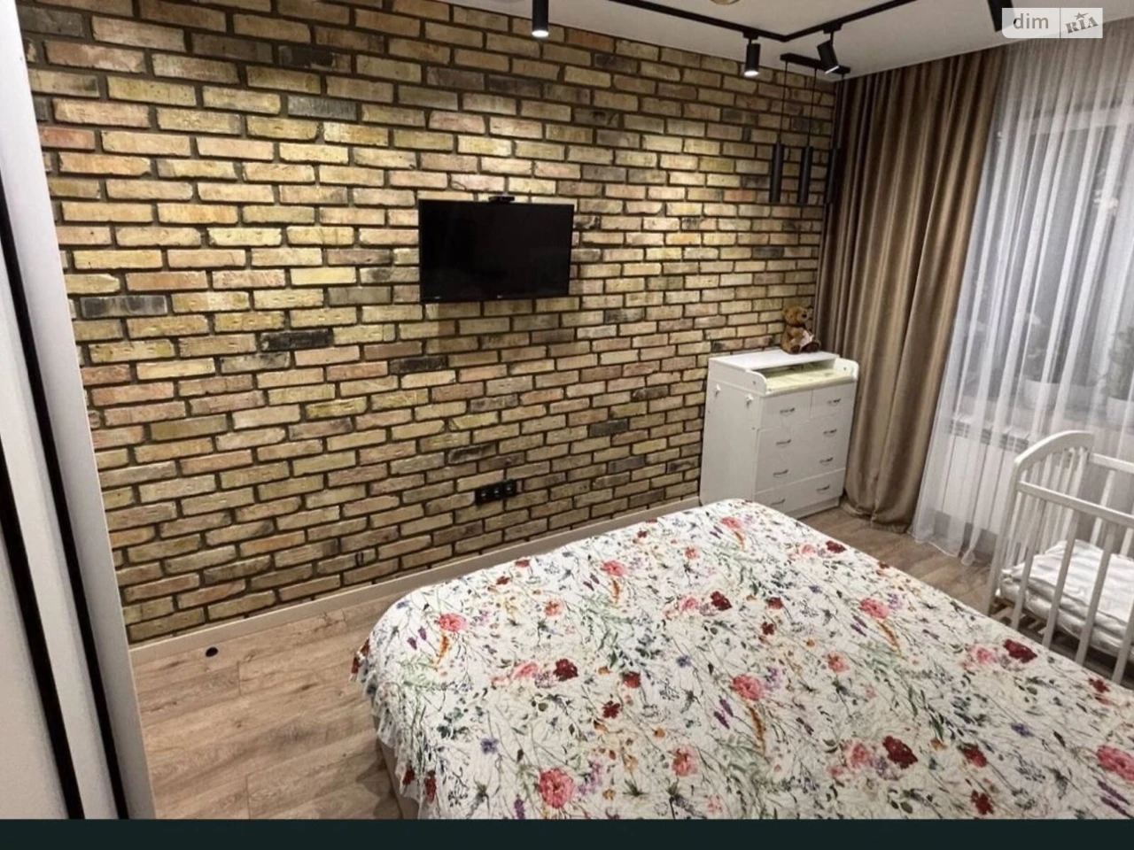 Apartment for Sale in Romaniвка