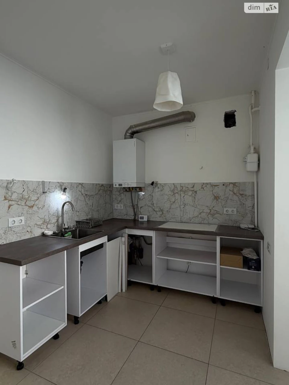 Apartment for Sale - Romanivka