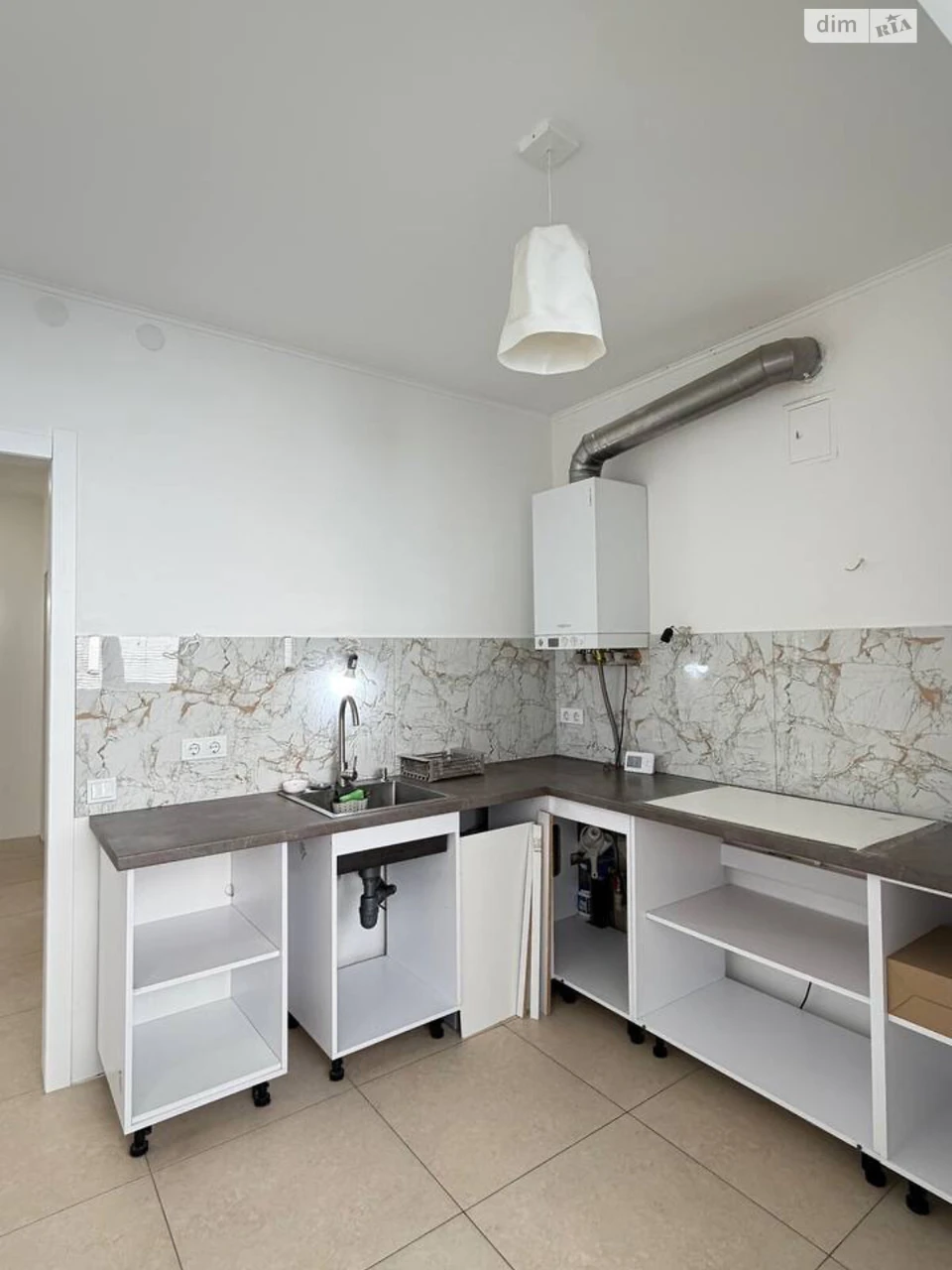 Apartment for Sale - Romanivka