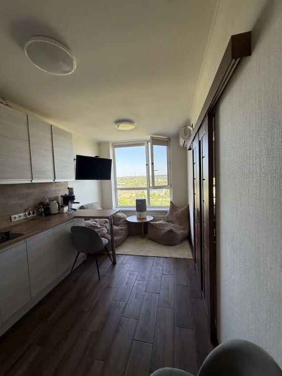 1 Room Apartment. Gas. Backup Power. Programs Yes