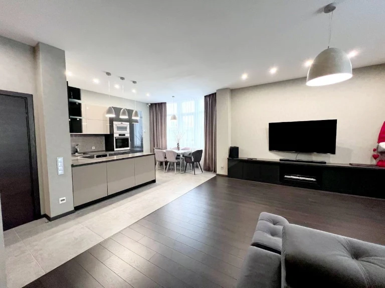 Irpin 3 rooms Park Mama