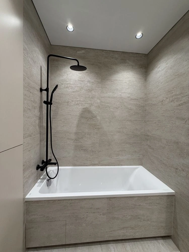Sale of 1-room apartment in the Central residential complex 2, Irpin. Parking. Minimum offer.
