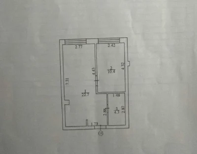 One-bedroom apartment renovated with individual gas heating