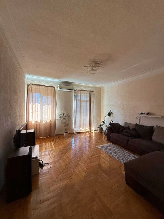 Продам 3к квартиру внизу пр.Александра Поля. Автономка. Ст