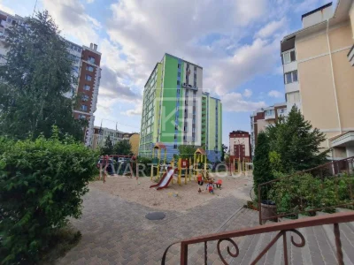 For Sale: Large 153m2 Apartment with Ready-to-Go Business