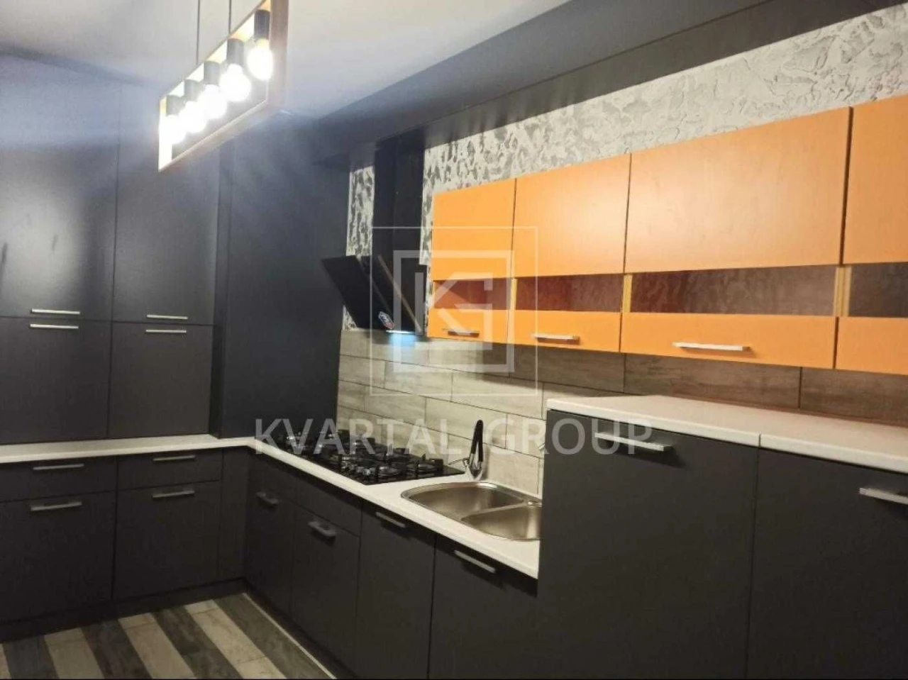 For Sale: Large 153m2 Apartment with Ready-to-Go Business