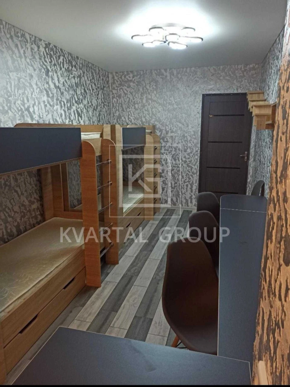 For Sale: Large 153m2 Apartment with Ready-to-Go Business