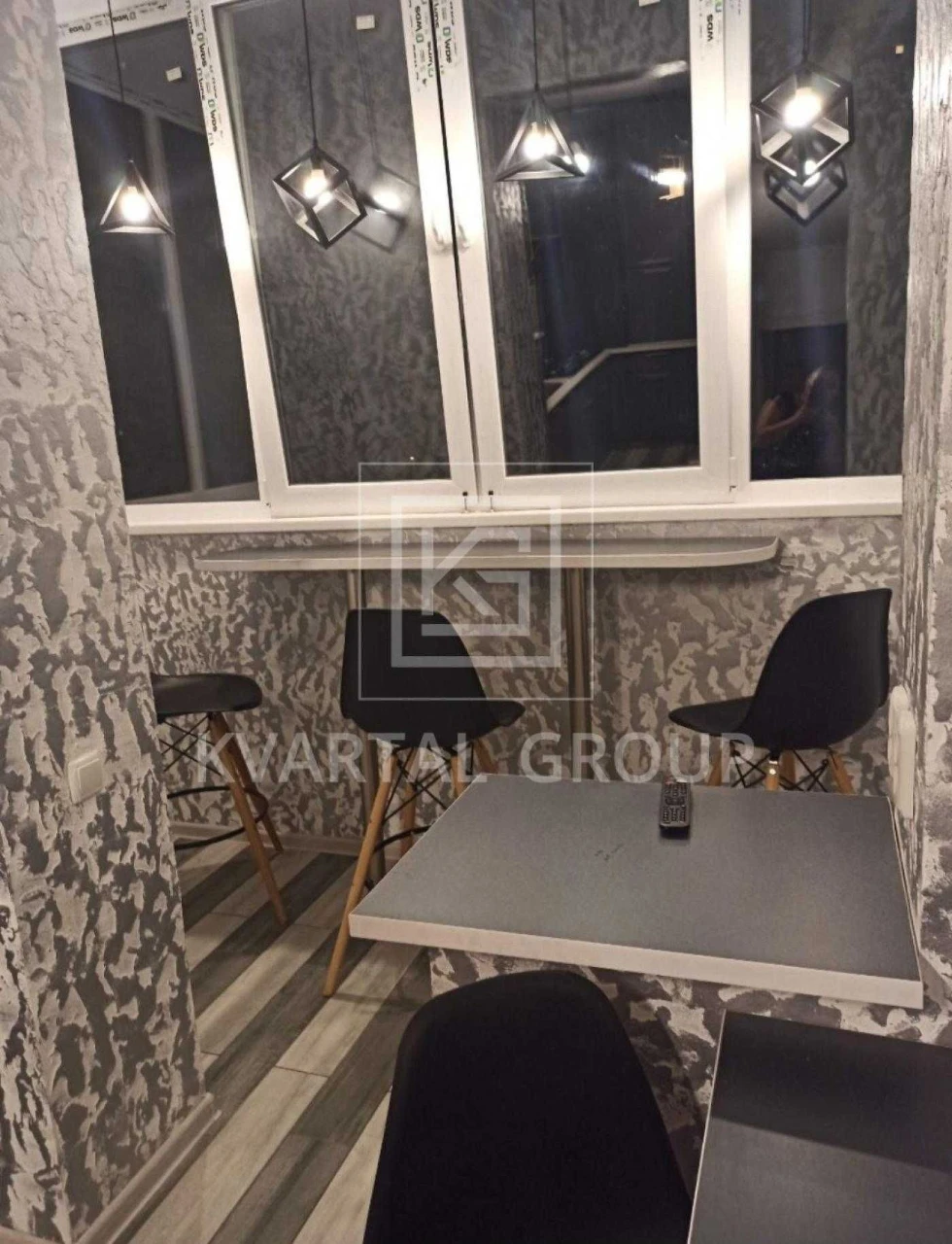 For Sale: Large 153m2 Apartment with Ready-to-Go Business