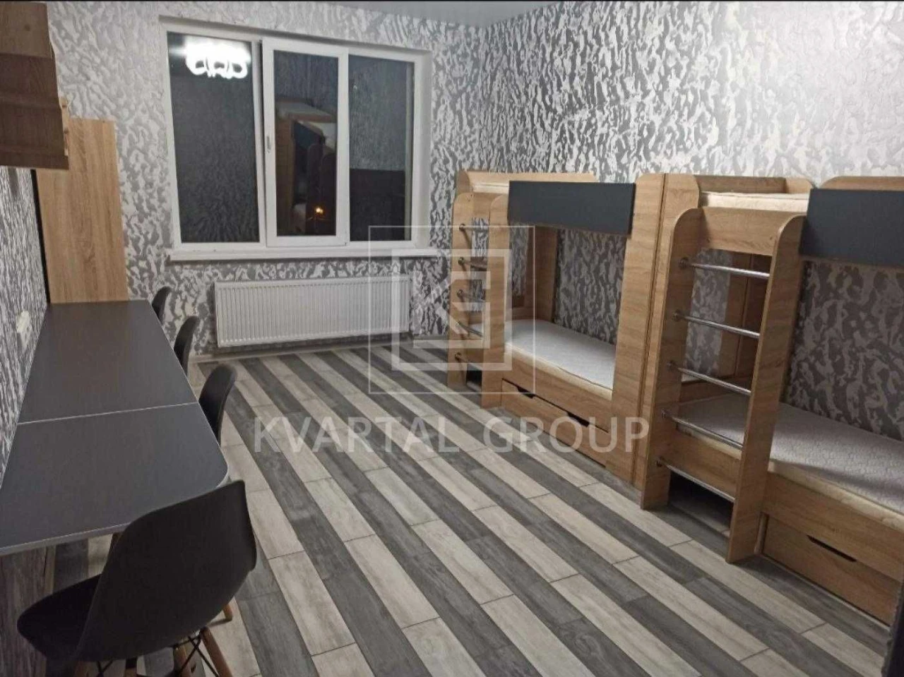 For Sale: Large 153m2 Apartment with Ready-to-Go Business