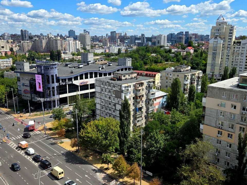 Apartment. Kyiv, Metropolitan Vasyl Lypkivsky St. (Urytsk