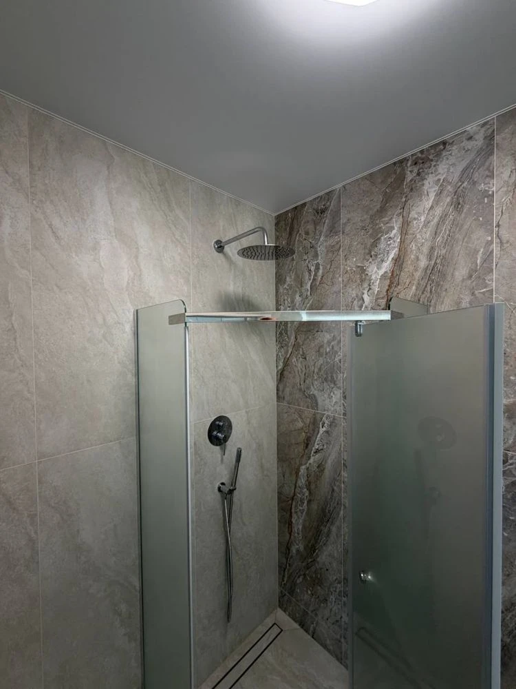 Sale, MOLODIST', 1-bedroom apartment with new renovation, NO ONE lives here
