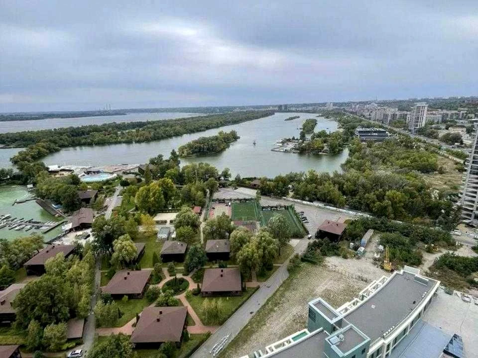 Квартира. Дніпро, Набережна Перемоги вул.