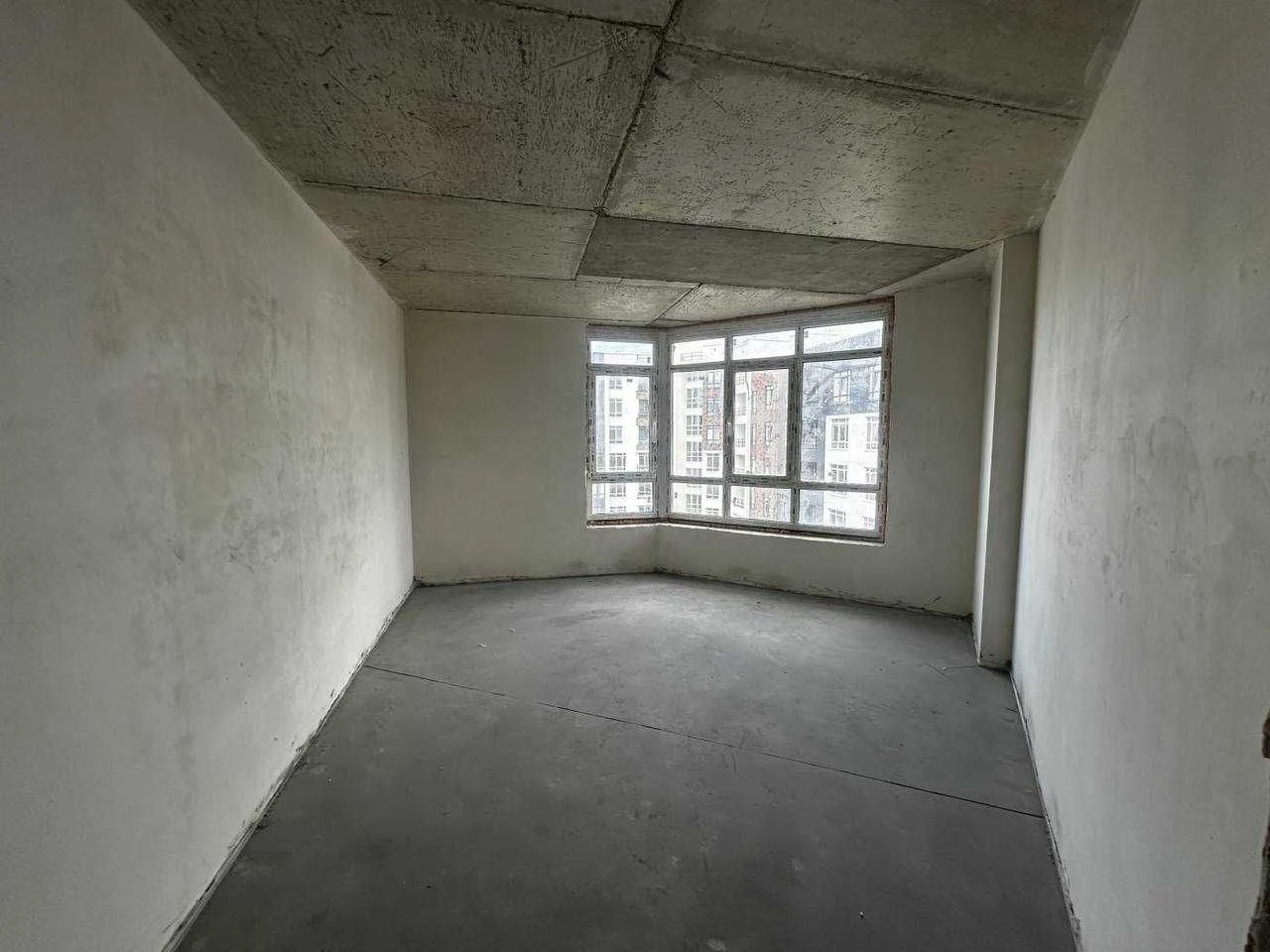 Однокімнатна квартира з гарним видом в ЖК "Синергія Сіті" | 40 м² | Га